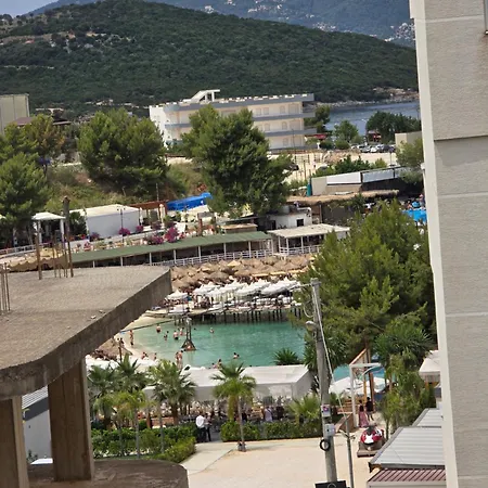 Papa Vila Ksamil