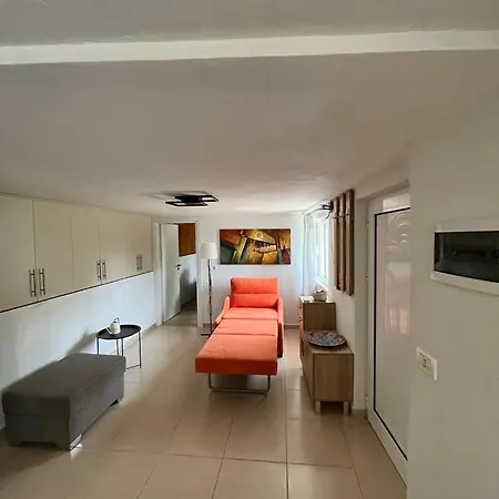Vila Papa Ksamil